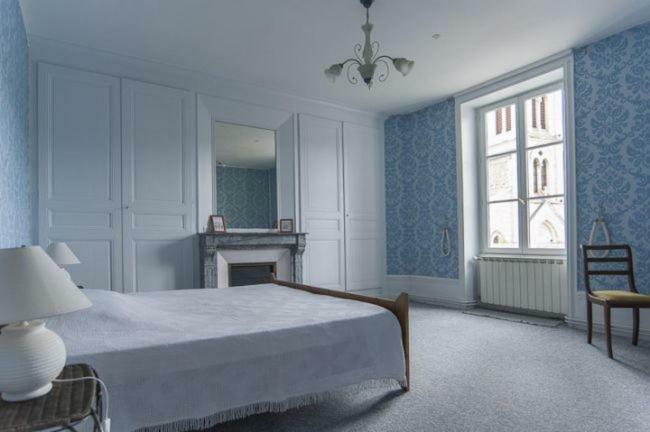 Les Volets Bleus Hotell Le Perreon Eksteriør bilde